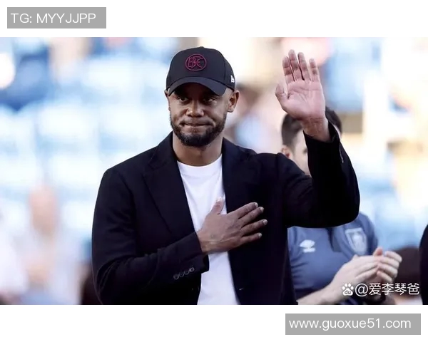 拜仁希望孔帕尼劝说于帕续约强调足球价值胜于金钱